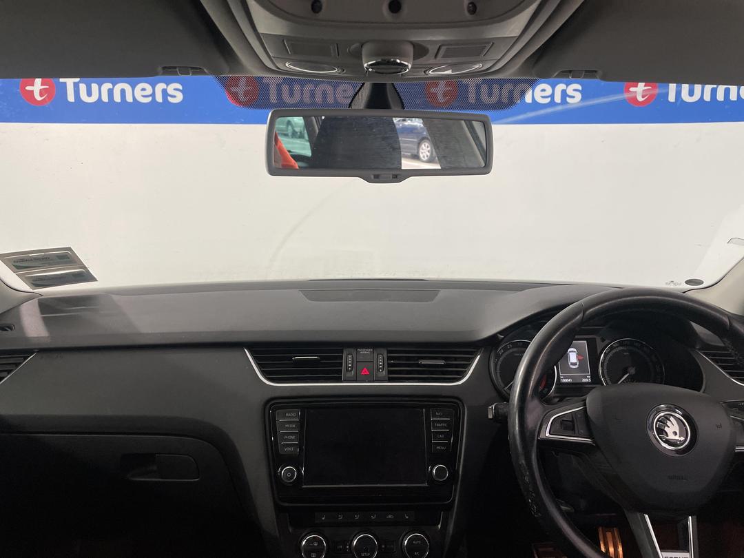 Photo '17' of Skoda Octavia