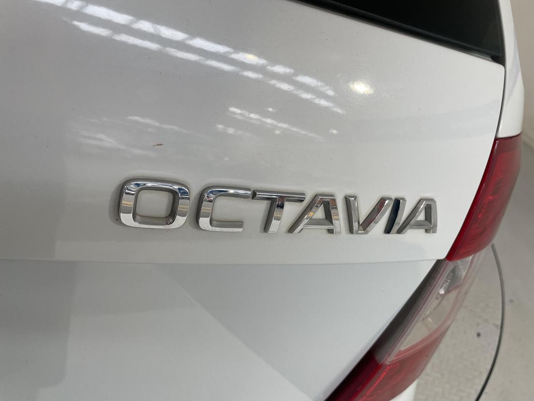 Photo '37' of Skoda Octavia