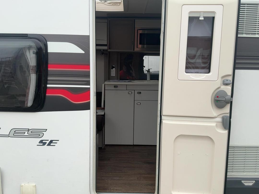 Photo '17' of Sterling Eccles SE Caravan - Tandem