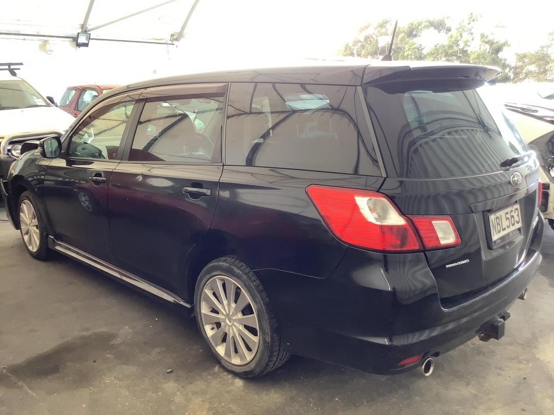 Photo '6' of Subaru Exiga