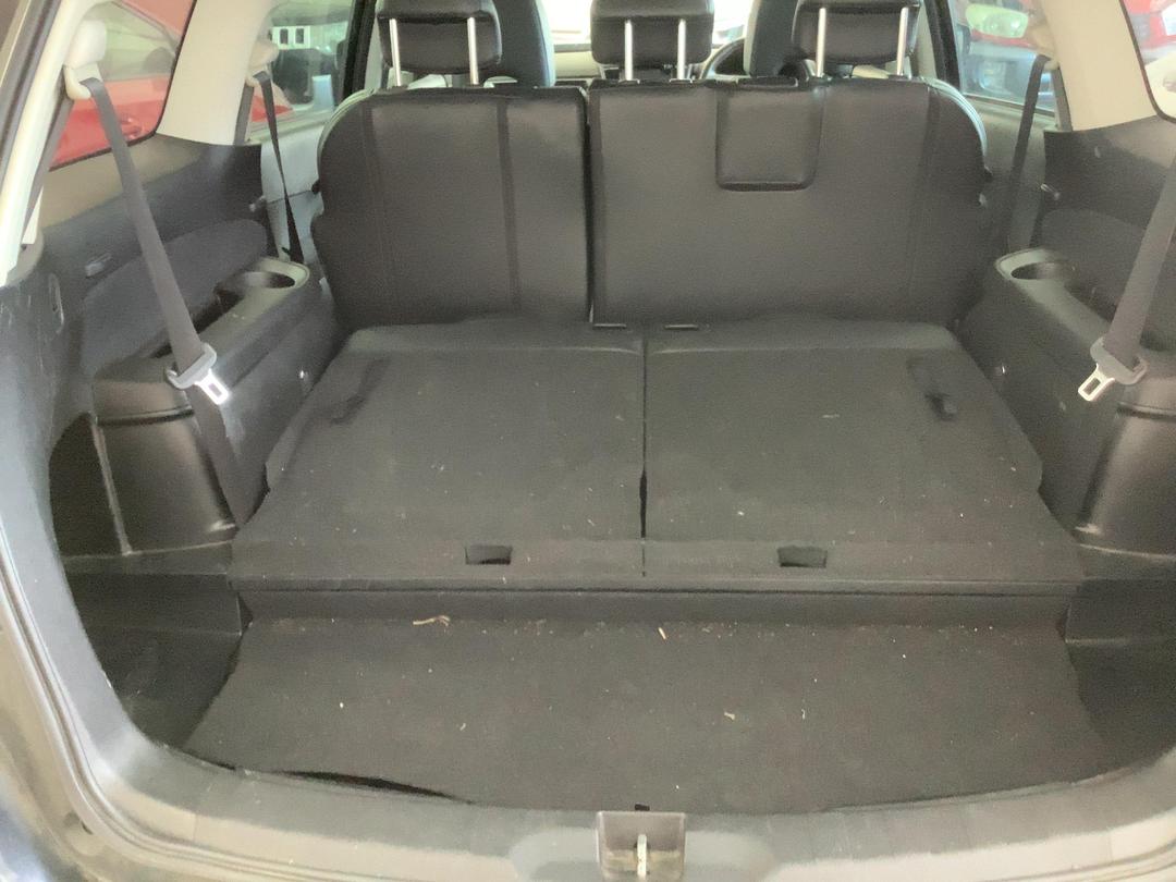 Photo '7' of Subaru Exiga