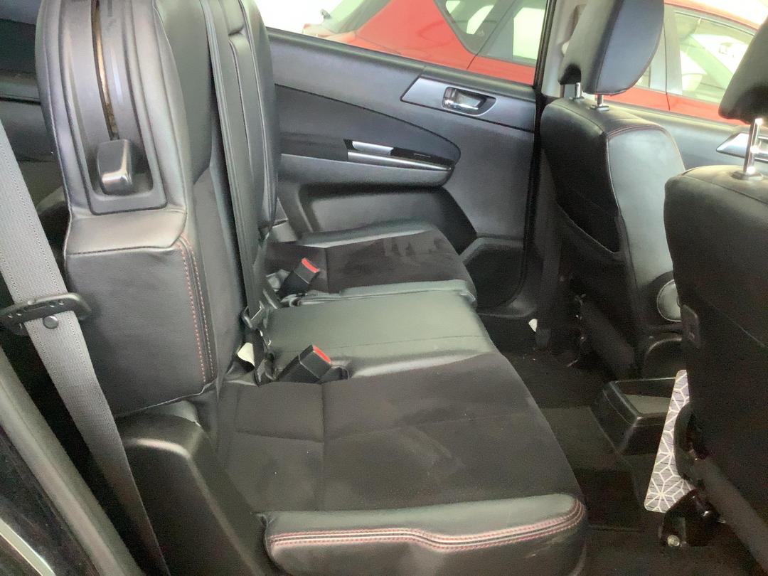 Photo '9' of Subaru Exiga