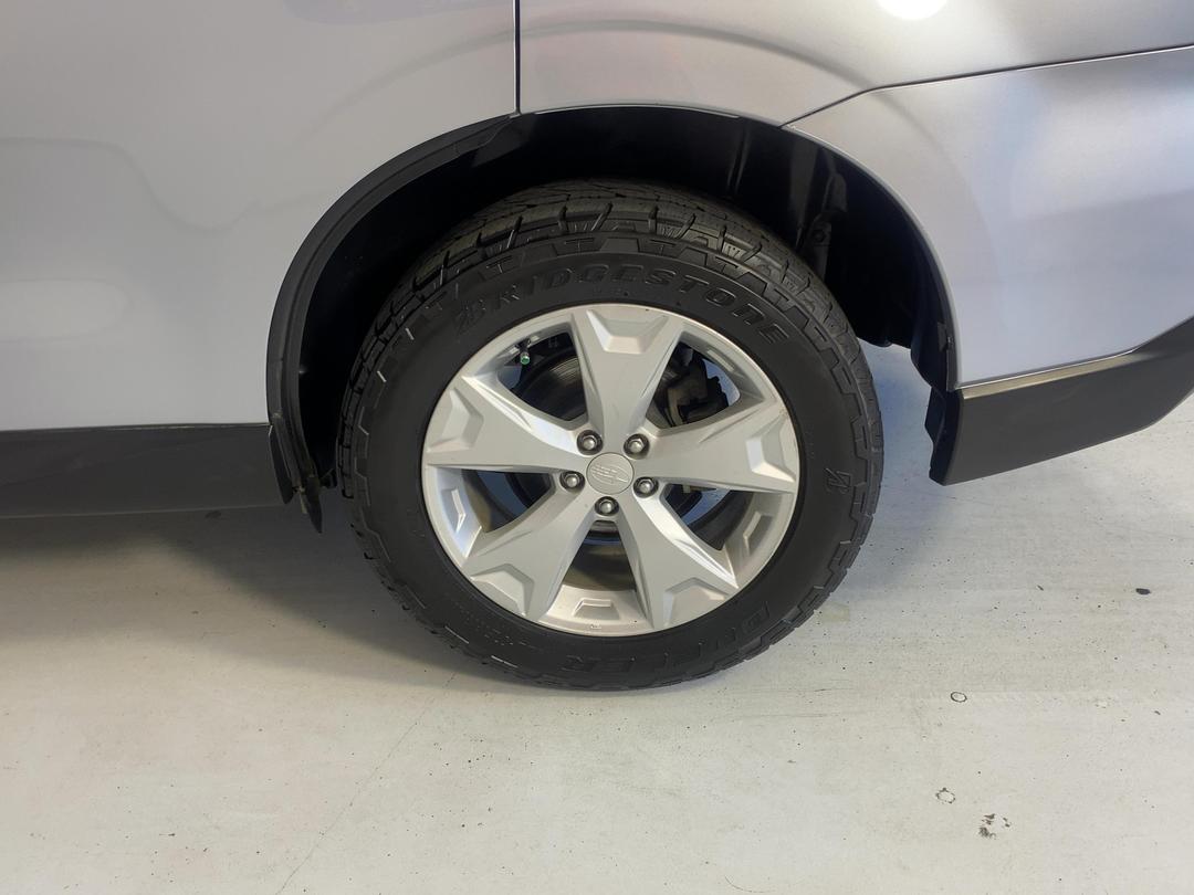 Photo '11' of Subaru Forester