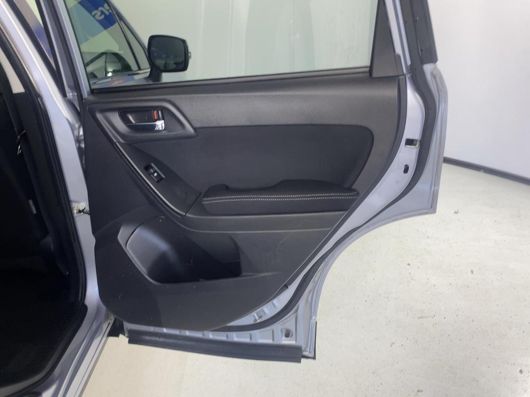 Photo '19' of Subaru Forester