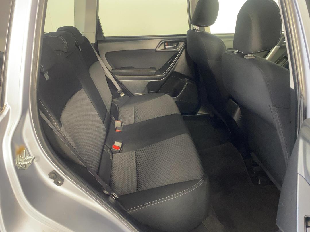Photo '20' of Subaru Forester