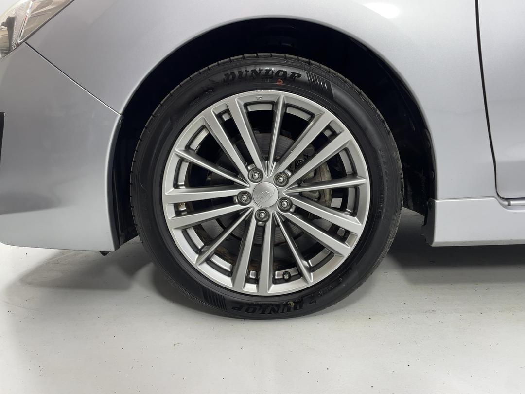 Photo '10' of Subaru Impreza
