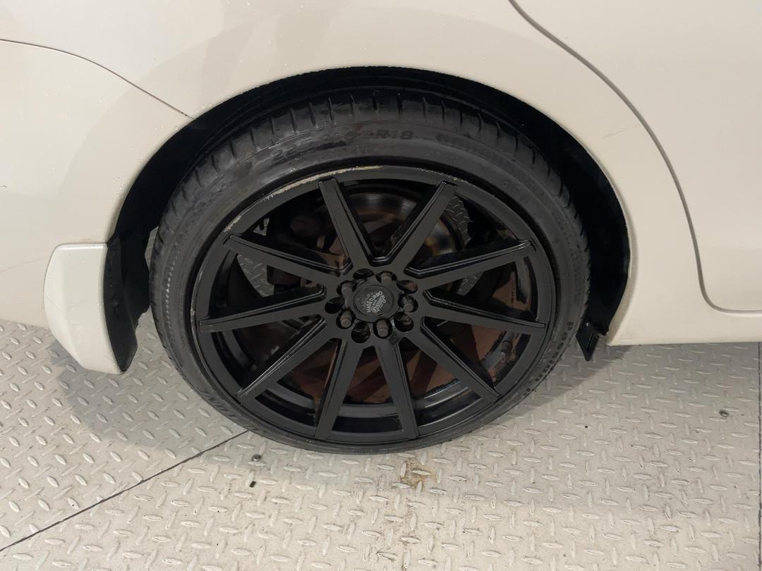 Photo '12' of Subaru Impreza
