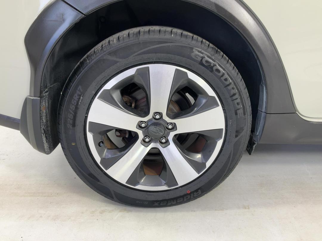 Photo '12' of Subaru Impreza
