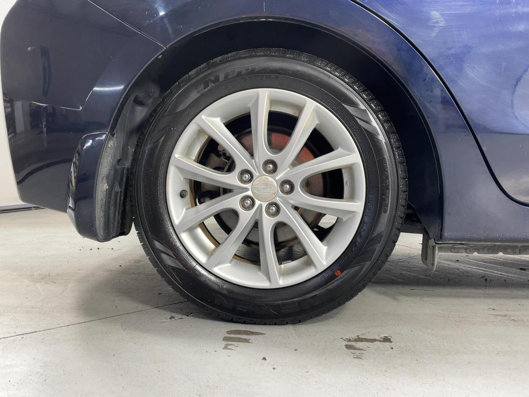 Photo '12' of Subaru Impreza
