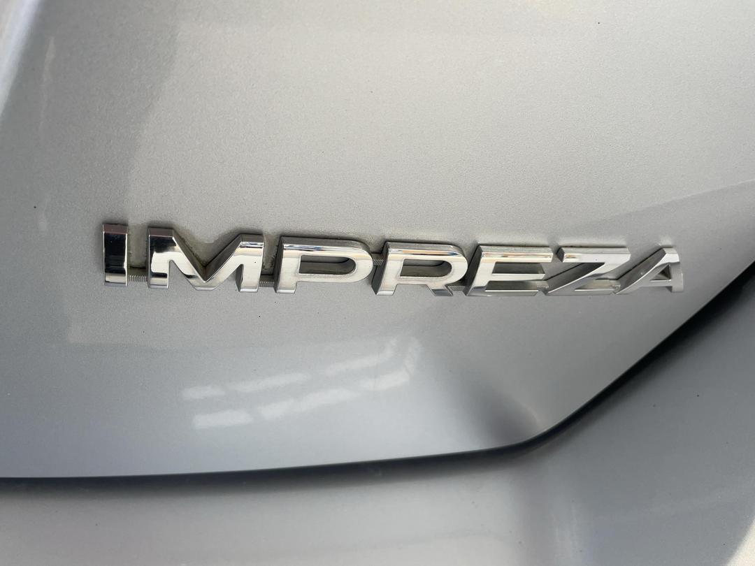 Photo '35' of Subaru Impreza