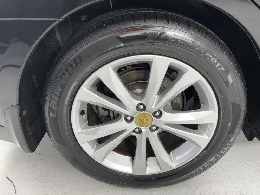 Photo '12' of Subaru Legacy
