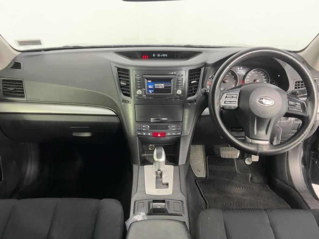 Photo '17' of Subaru Legacy