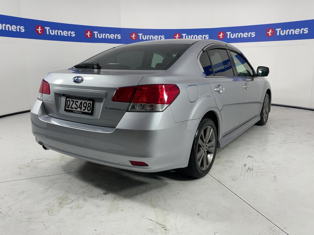 Photo '7' of Subaru Legacy