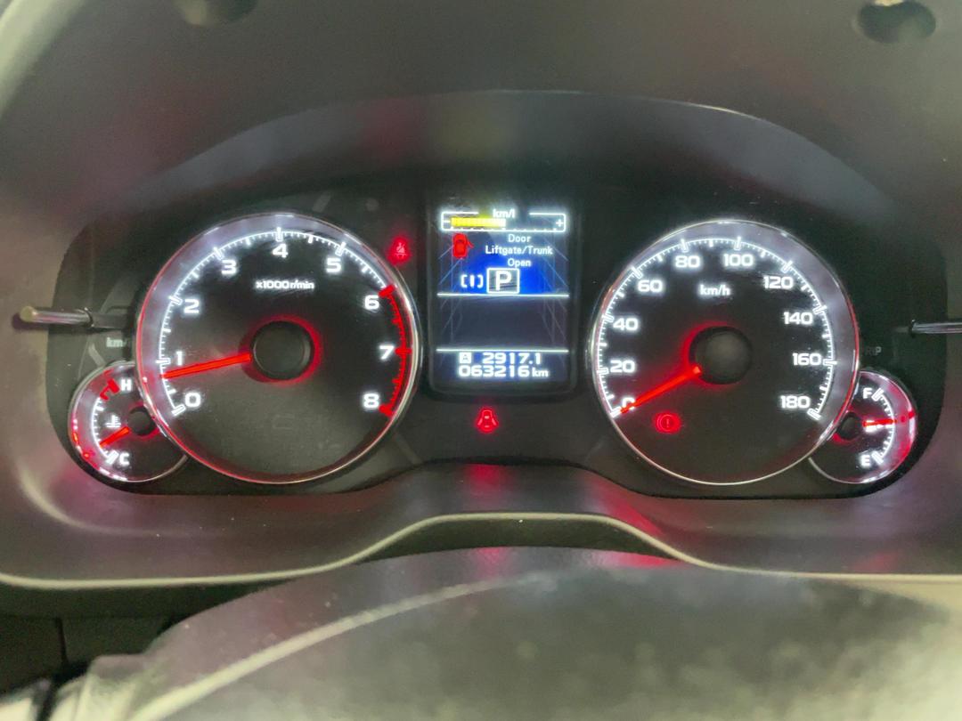 Photo '21' of Subaru Legacy