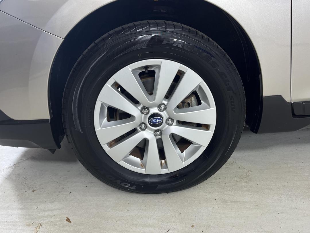 Photo '10' of Subaru Outback