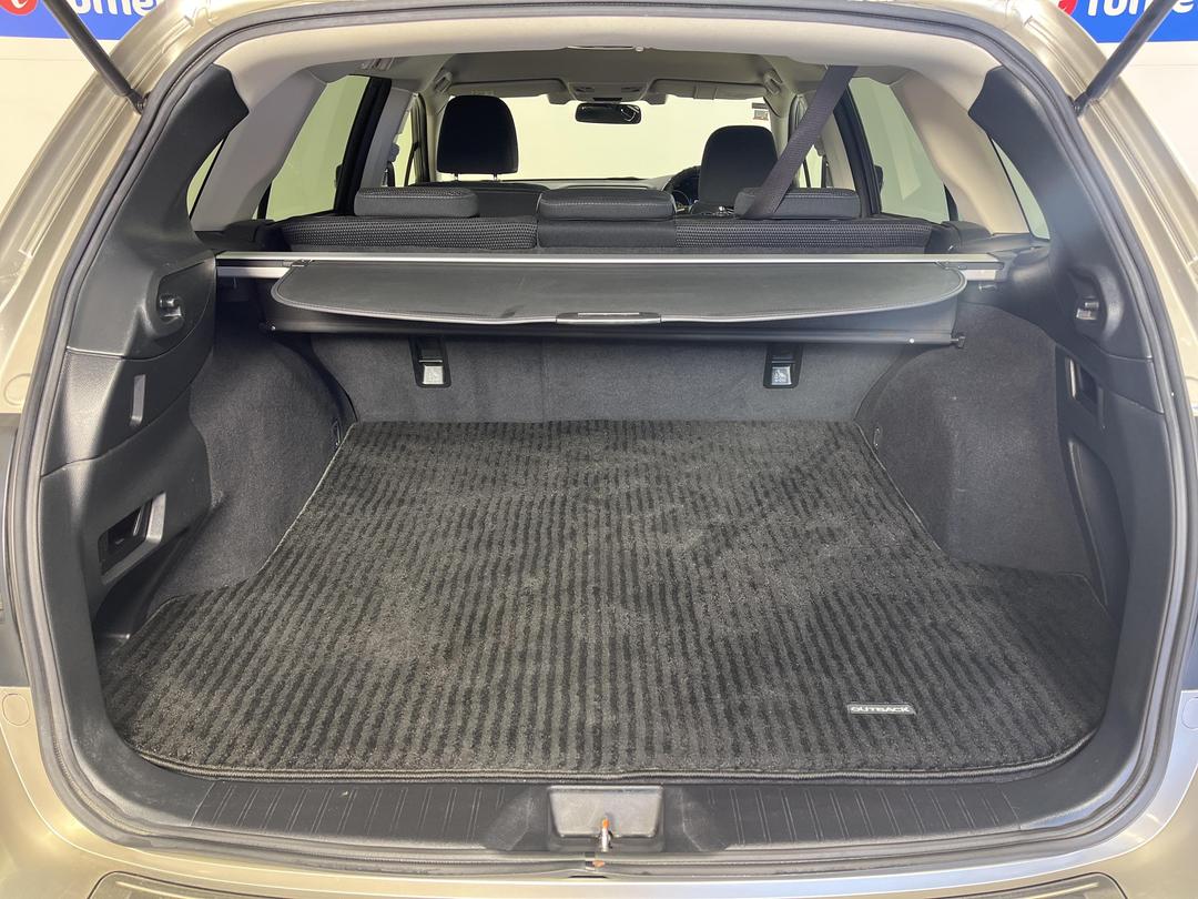 Photo '14' of Subaru Outback