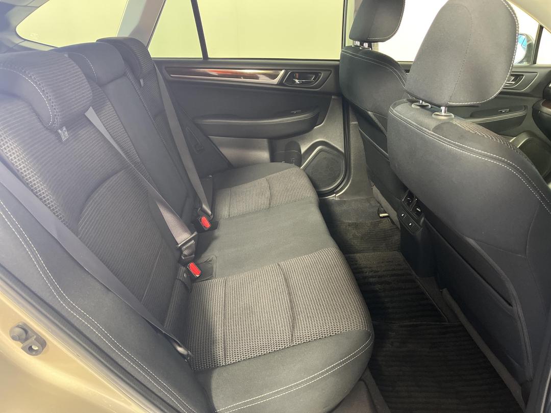 Photo '20' of Subaru Outback