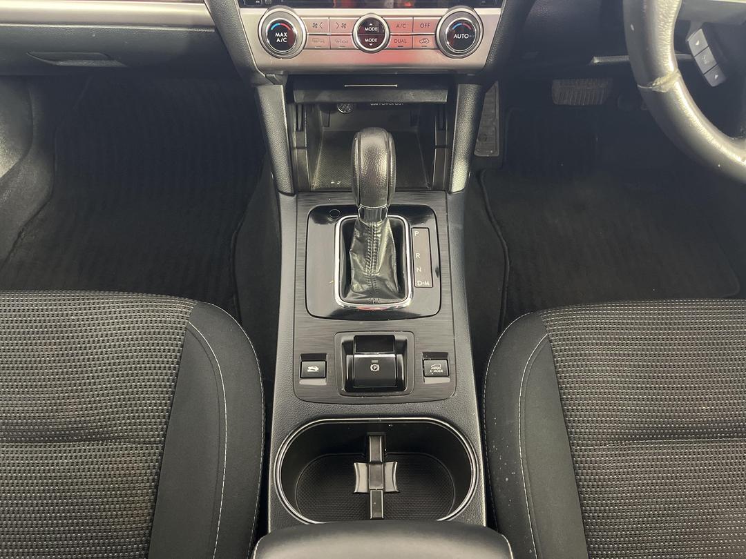 Photo '18' of Subaru Outback