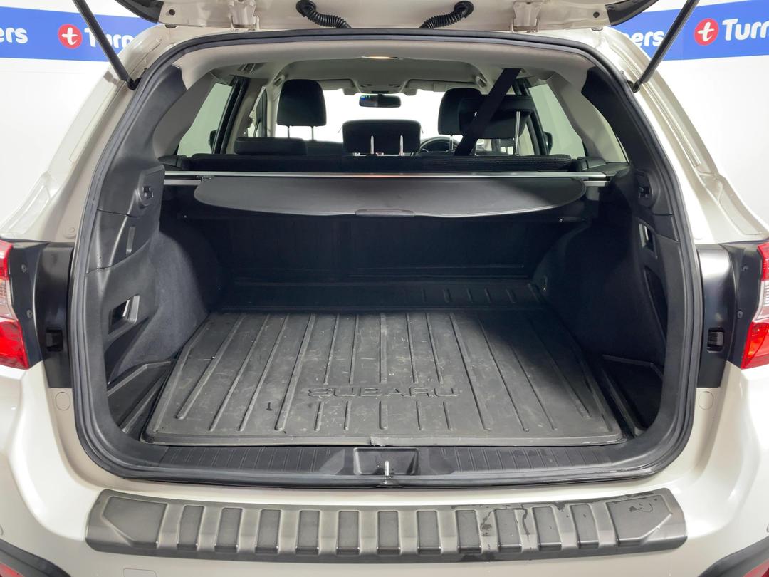 Photo '14' of Subaru Outback