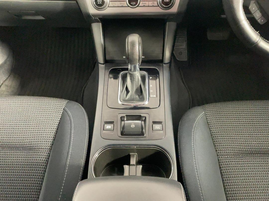 Photo '18' of Subaru Outback