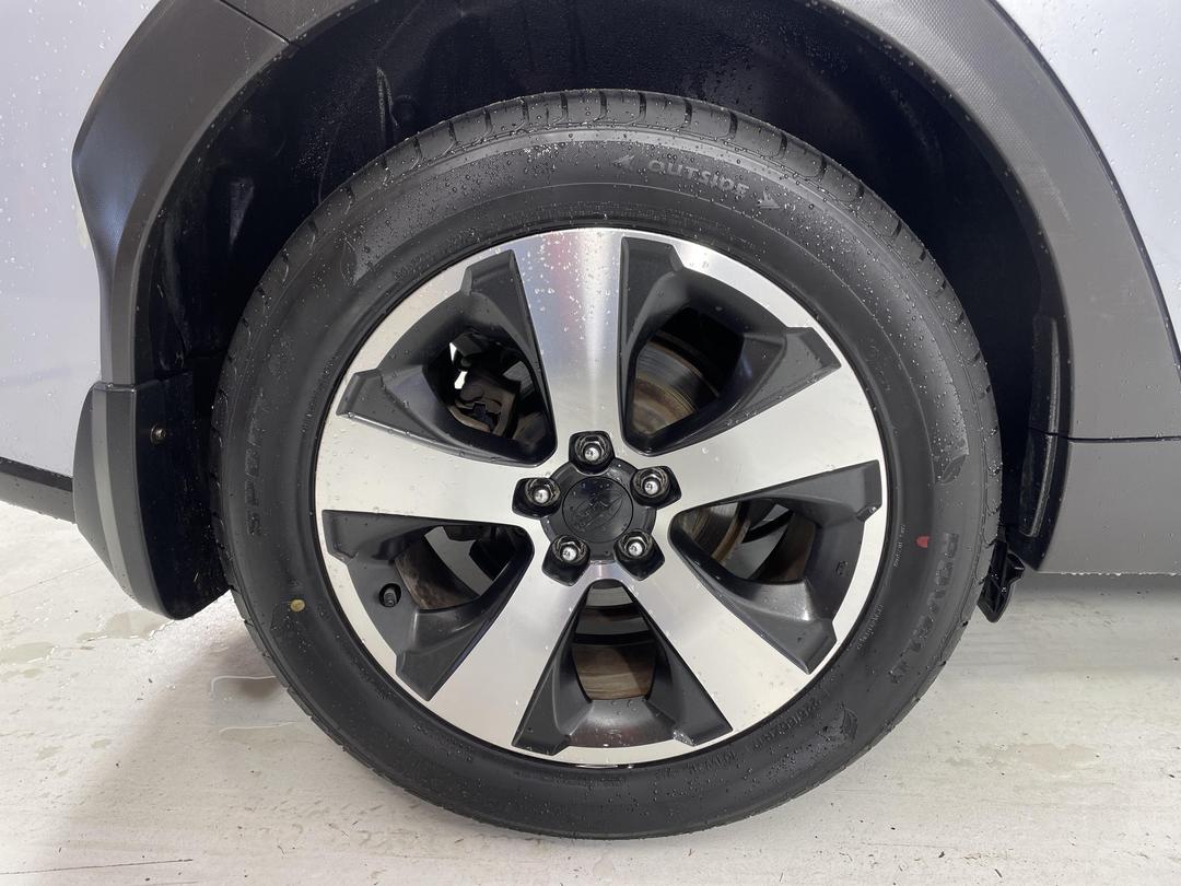 Photo '12' of Subaru XV