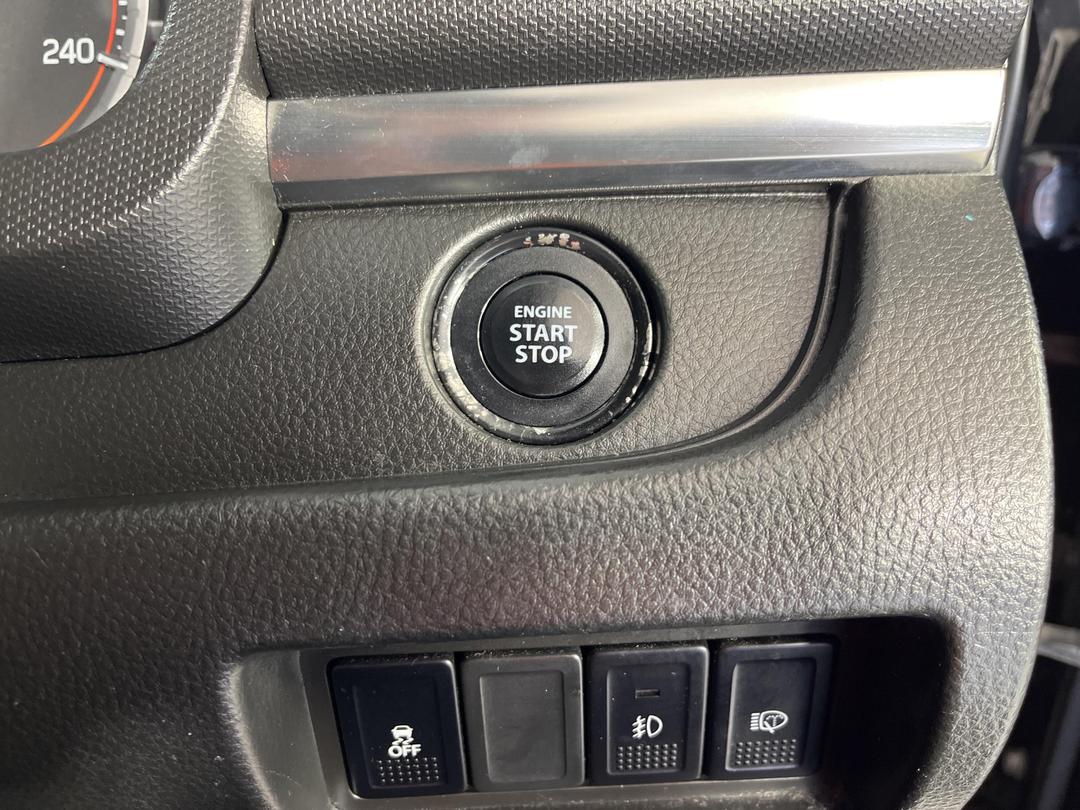 Photo '24' of Suzuki Swift