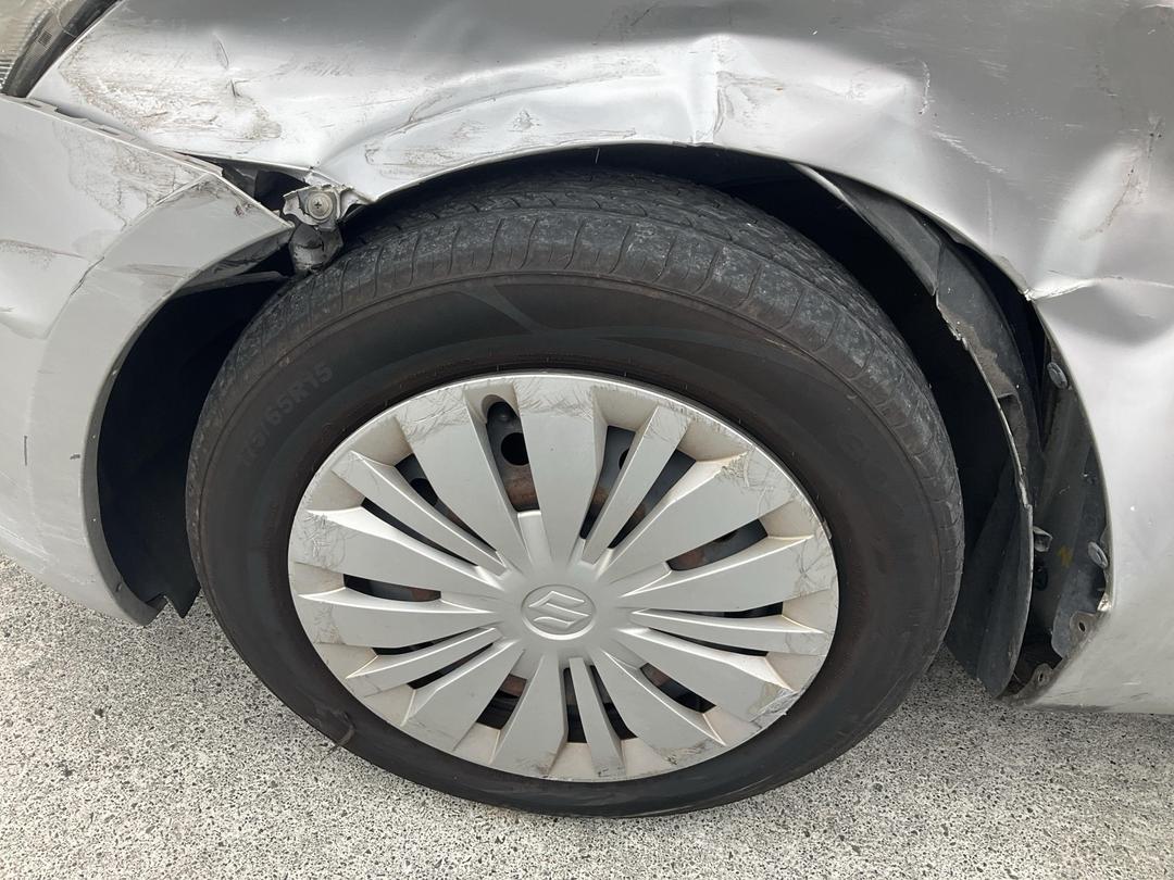 Photo '4' of Suzuki Swift