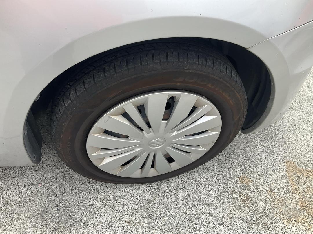 Photo '7' of Suzuki Swift