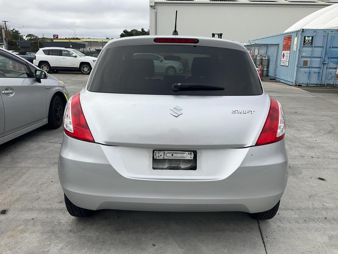 Photo '9' of Suzuki Swift