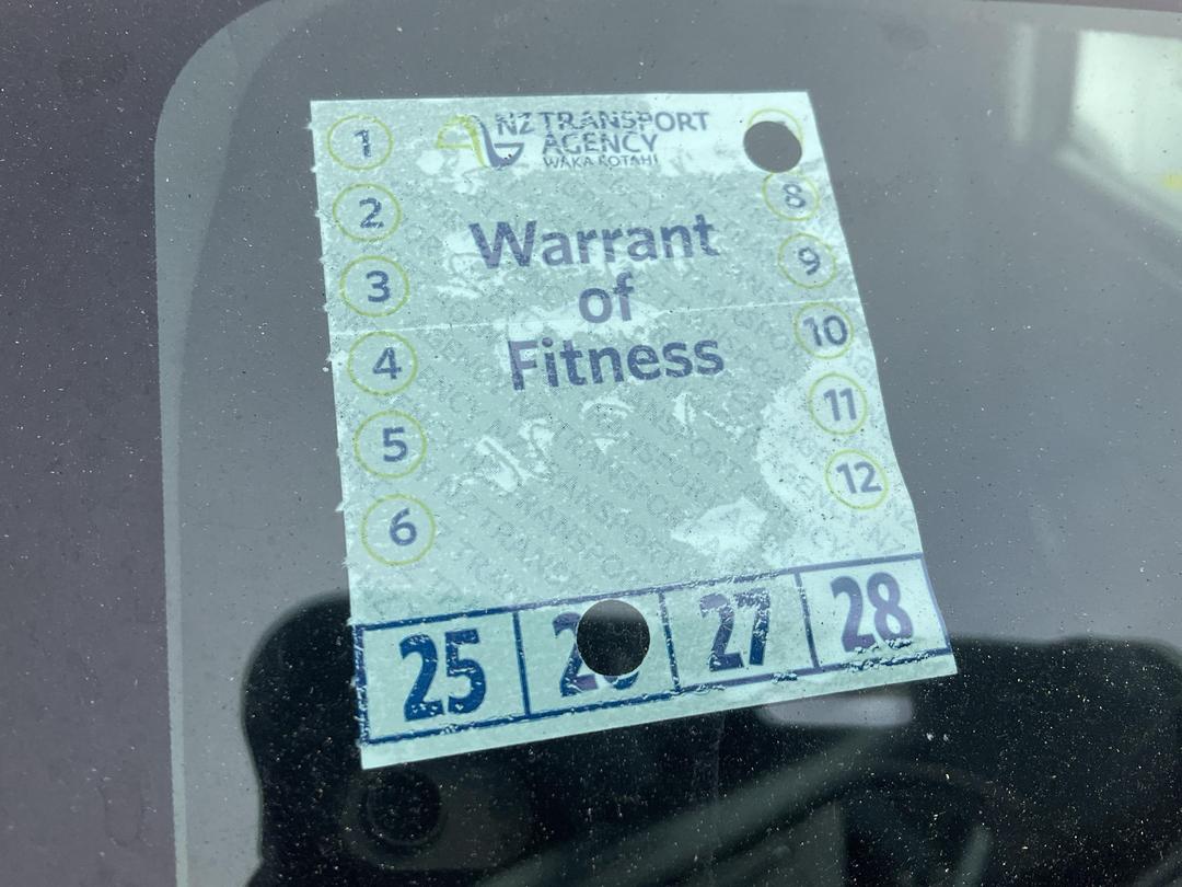 Photo '24' of Suzuki Swift