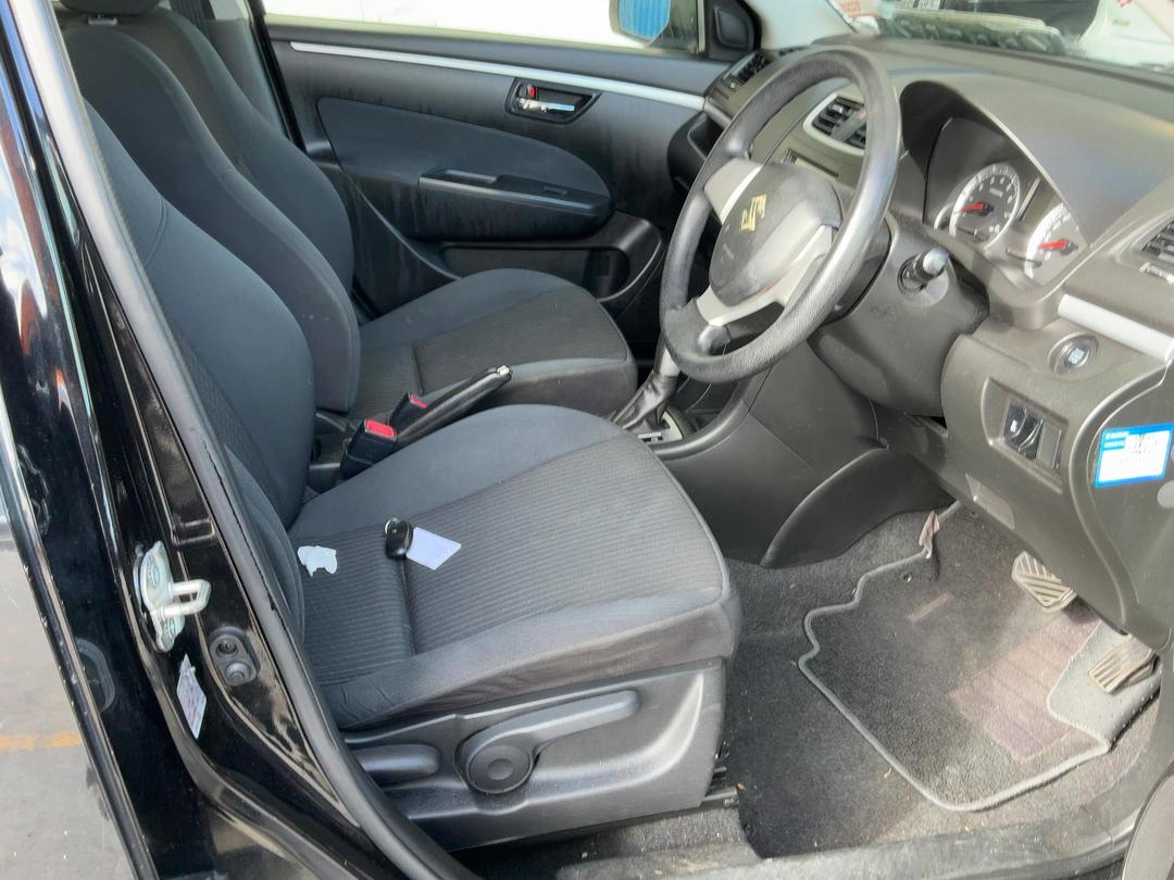 Photo '20' of Suzuki Swift Photo '20' of Suzuki Swift