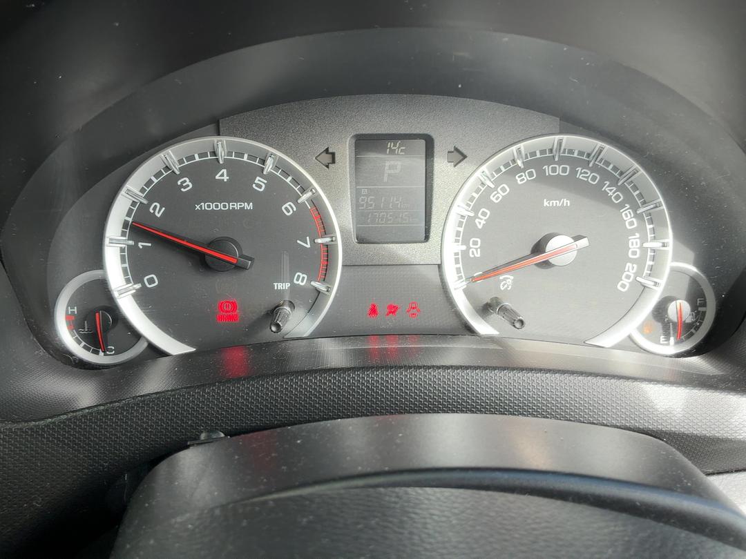 Photo '23' of Suzuki Swift Photo '23' of Suzuki Swift