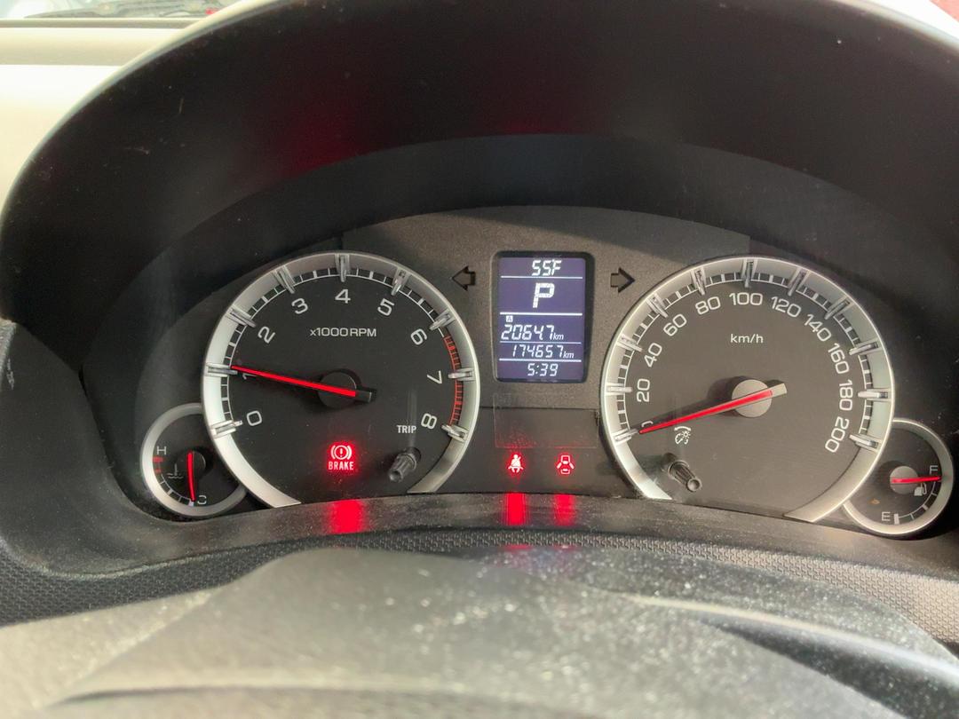 Photo '13' of Suzuki Swift Glxab Photo '13' of Suzuki Swift Glxab