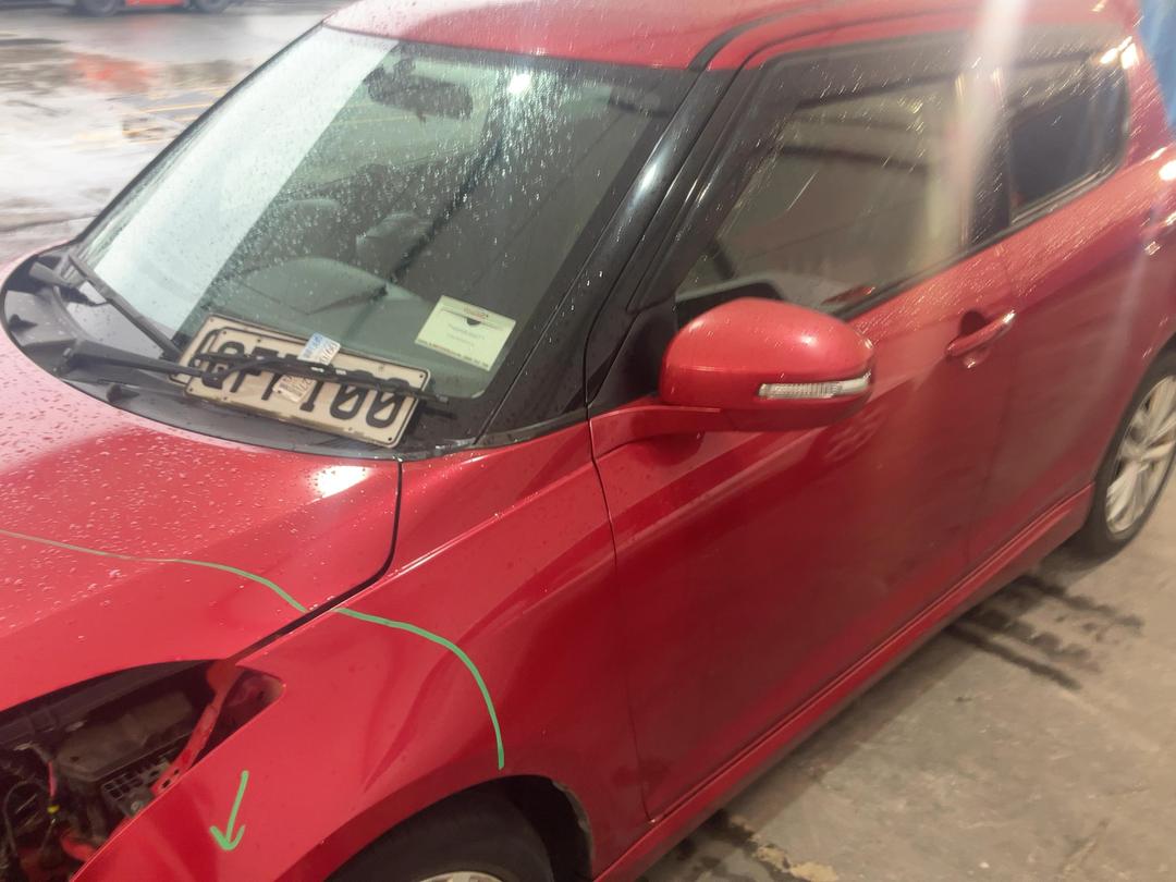 Photo '7' of Suzuki Swift Photo '7' of Suzuki Swift