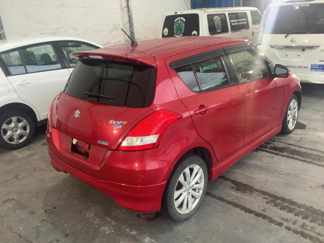 Photo '12' of Suzuki Swift Photo '12' of Suzuki Swift