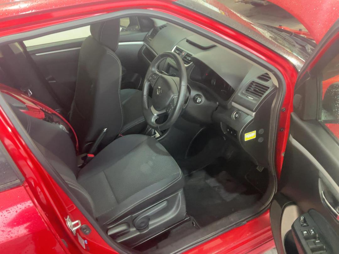 Photo '20' of Suzuki Swift Photo '20' of Suzuki Swift