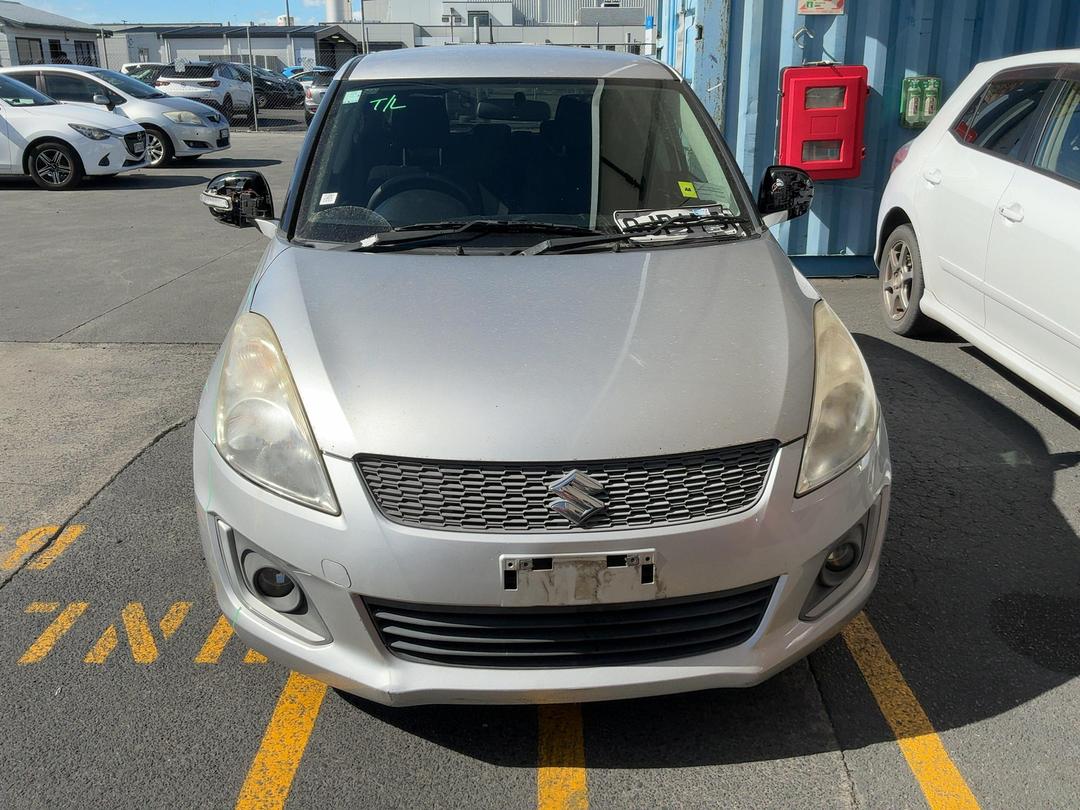 Photo '5' of Suzuki Swift Photo '5' of Suzuki Swift