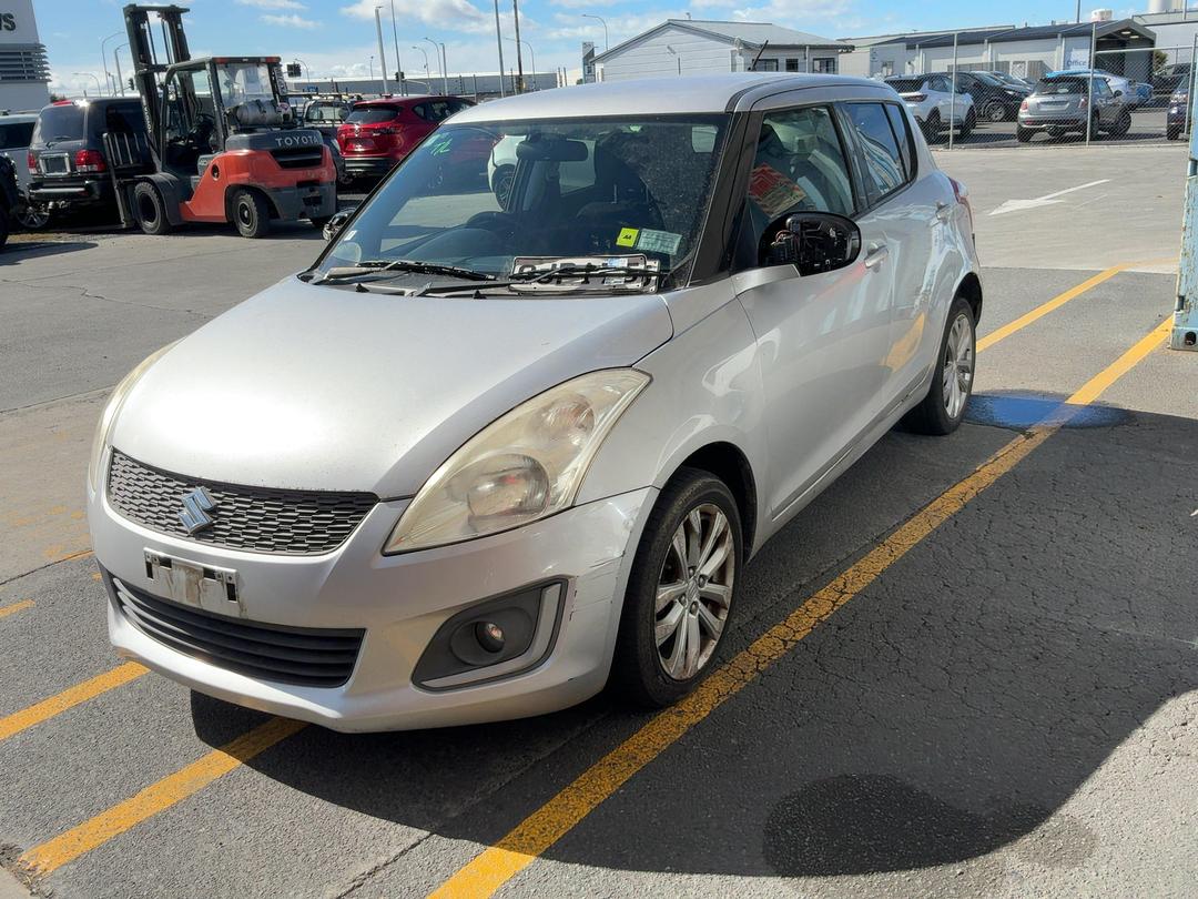 Photo '7' of Suzuki Swift Photo '7' of Suzuki Swift