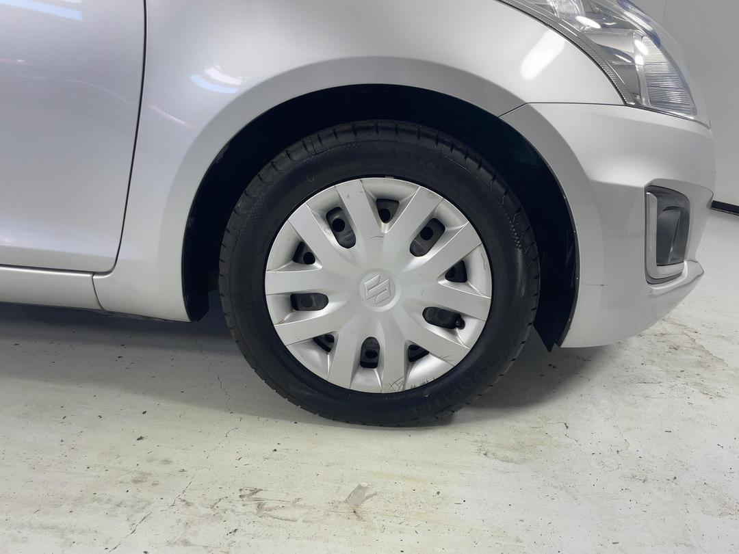 Photo '9' of Suzuki Swift