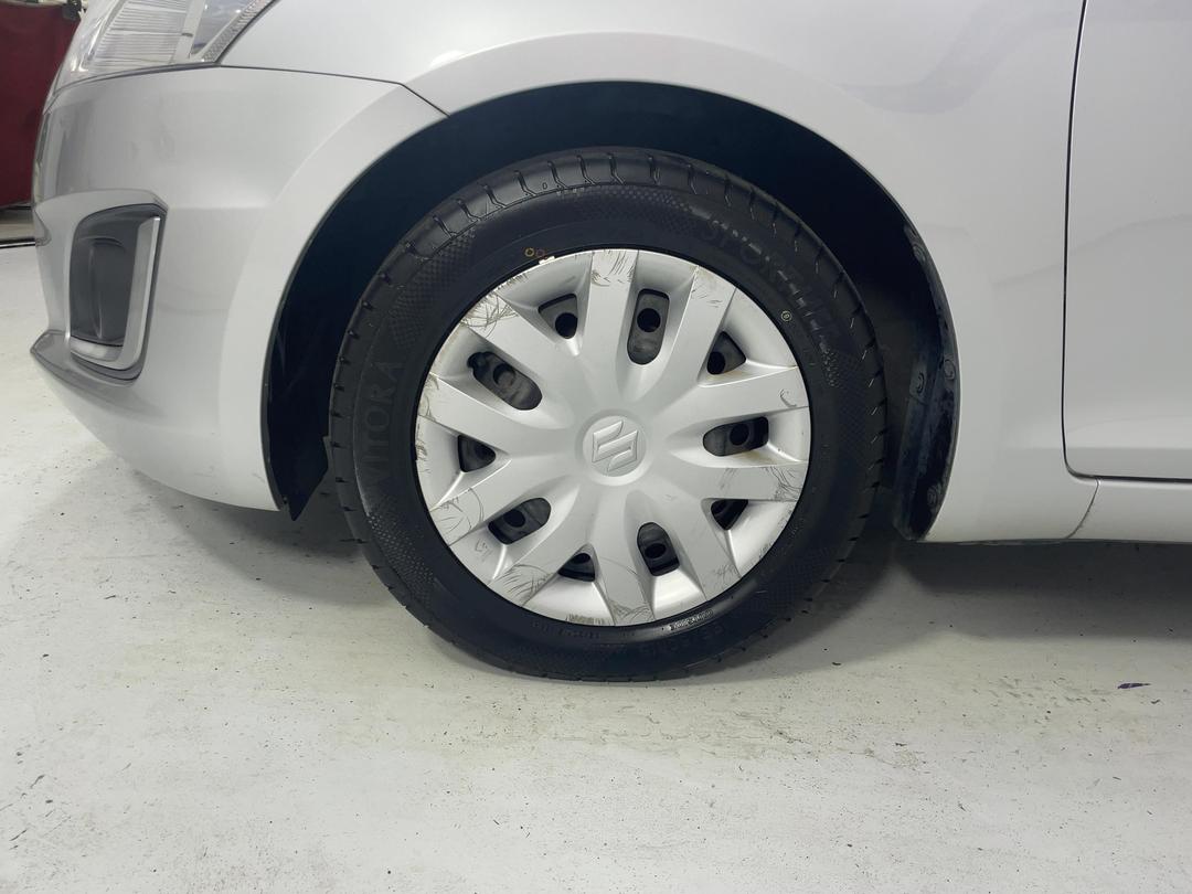 Photo '10' of Suzuki Swift