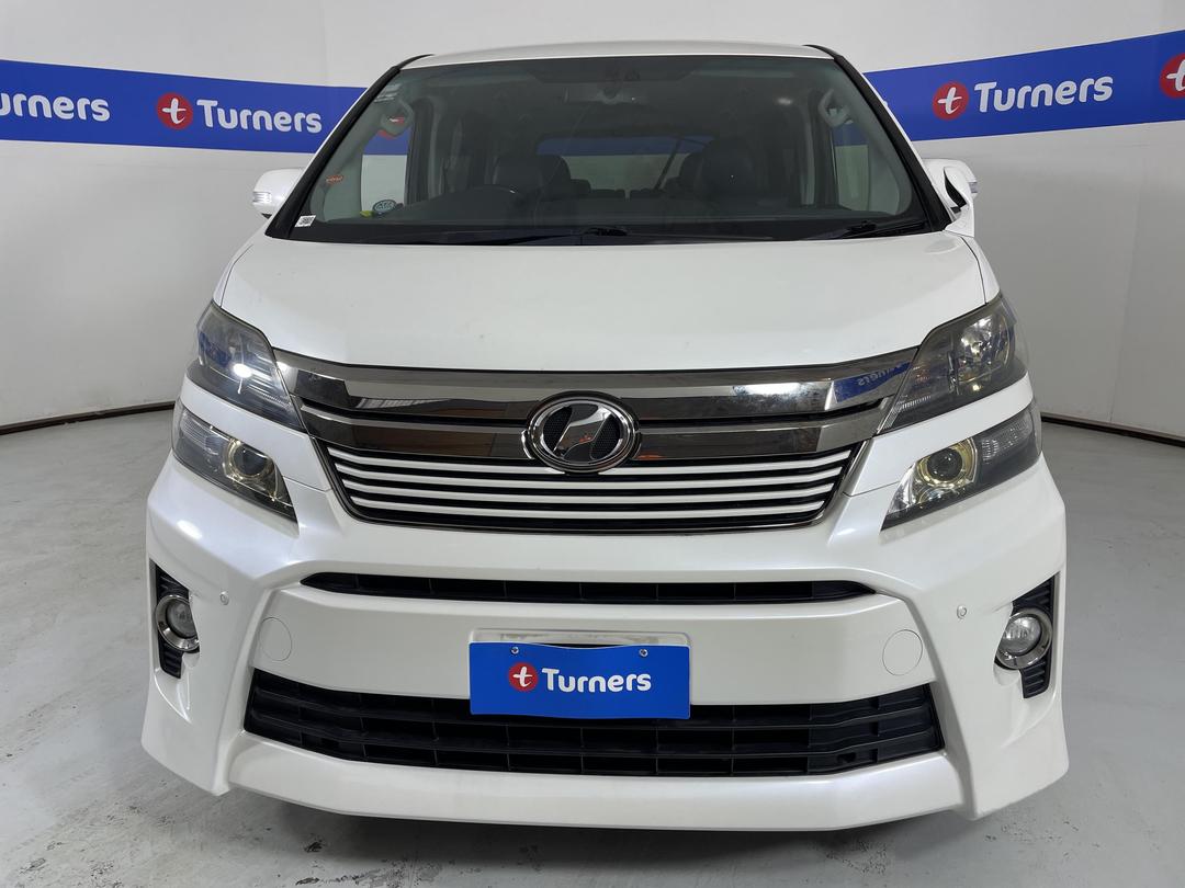 Photo '2' of Toyota Alphard
