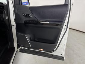 Photo '15' of Toyota Alphard