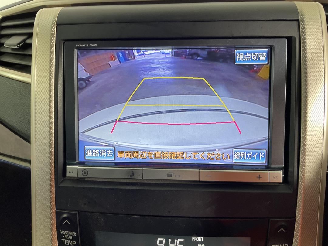 Photo '23' of Toyota Alphard