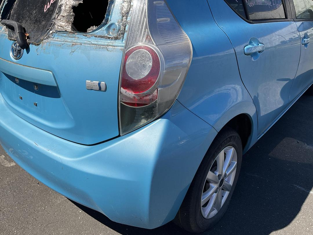 Photo '25' of Toyota Aqua Hybrid