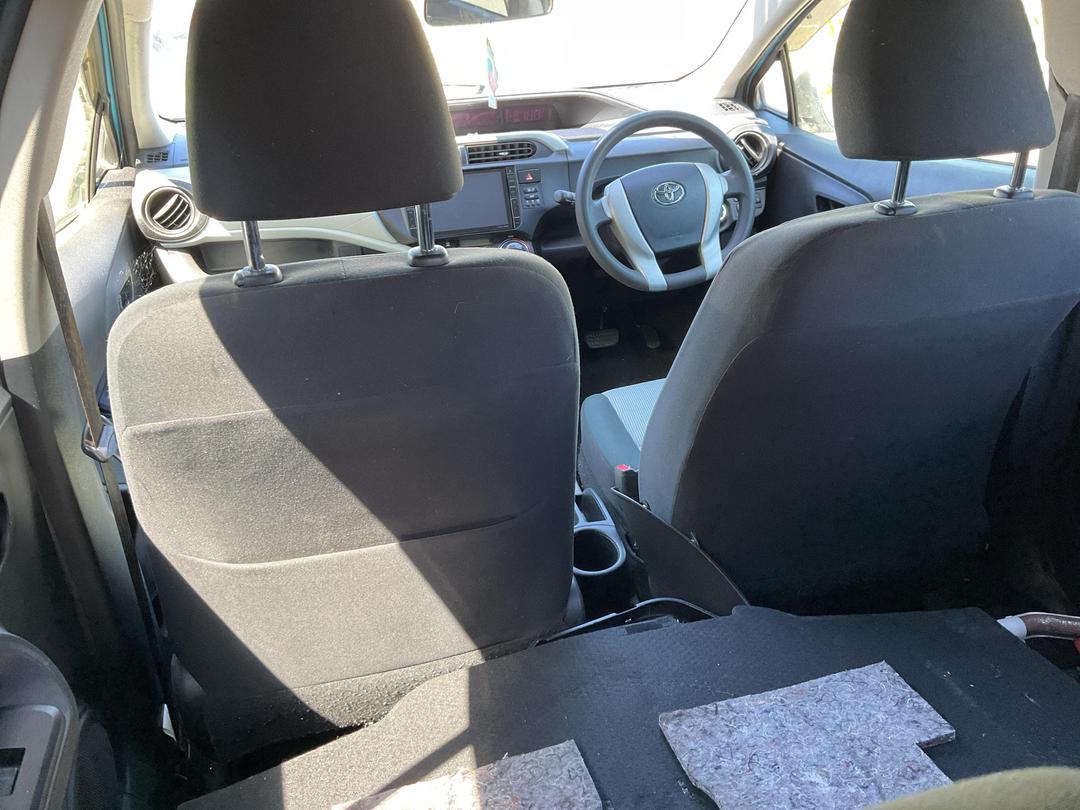 Photo '31' of Toyota Aqua Hybrid