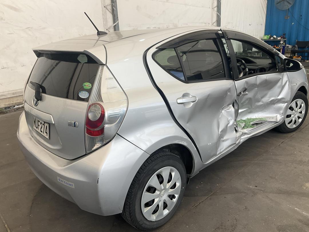 Photo '6' of Toyota Aqua