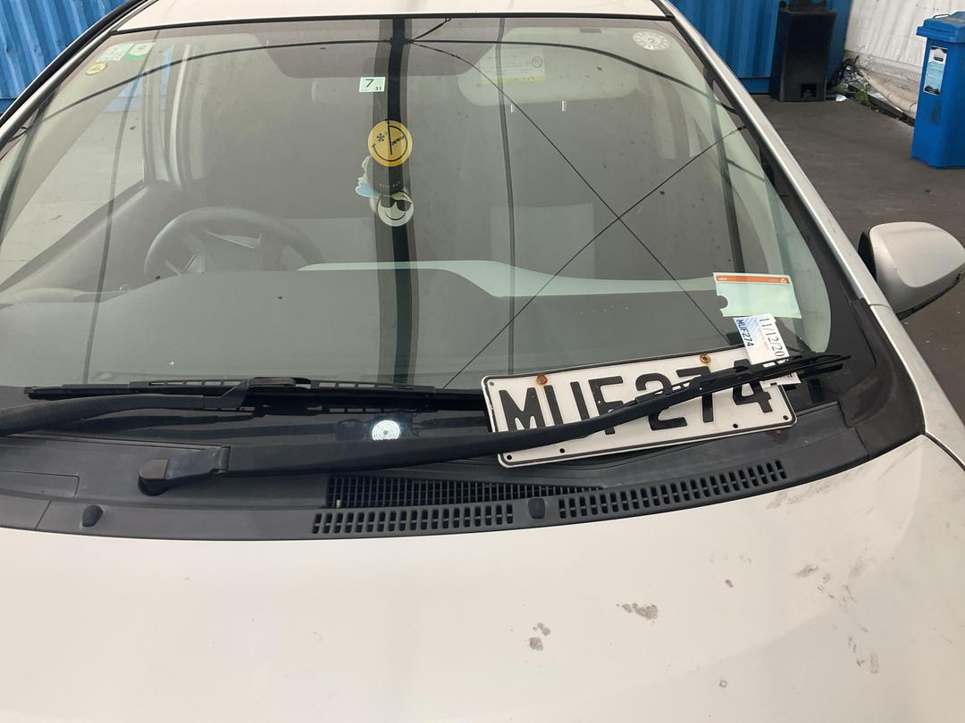 Photo '11' of Toyota Aqua