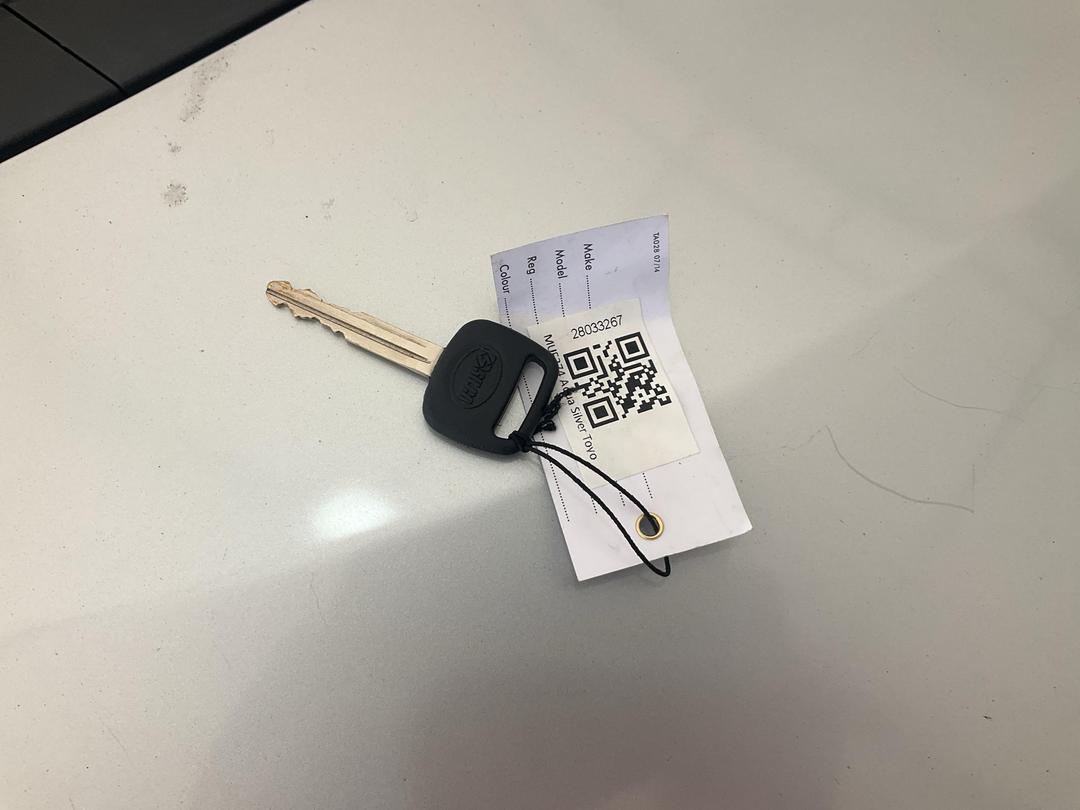 Photo '10' of Toyota Aqua