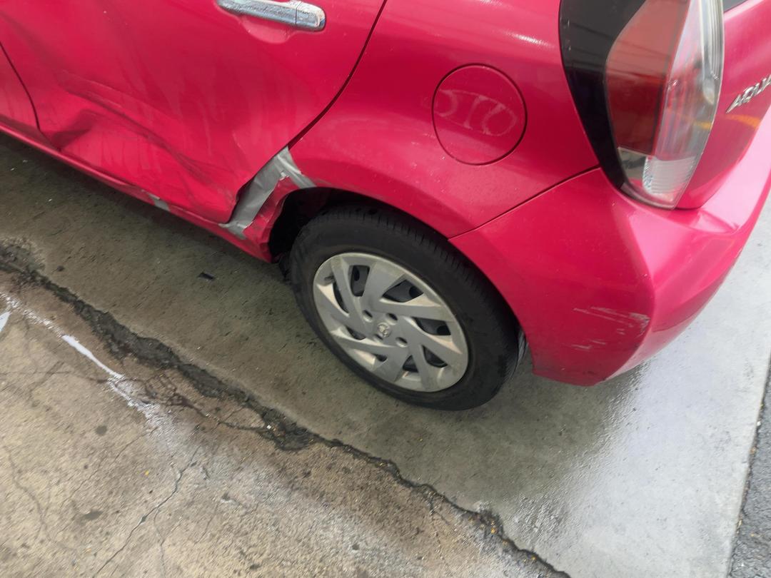 Photo '10' of Toyota Aqua