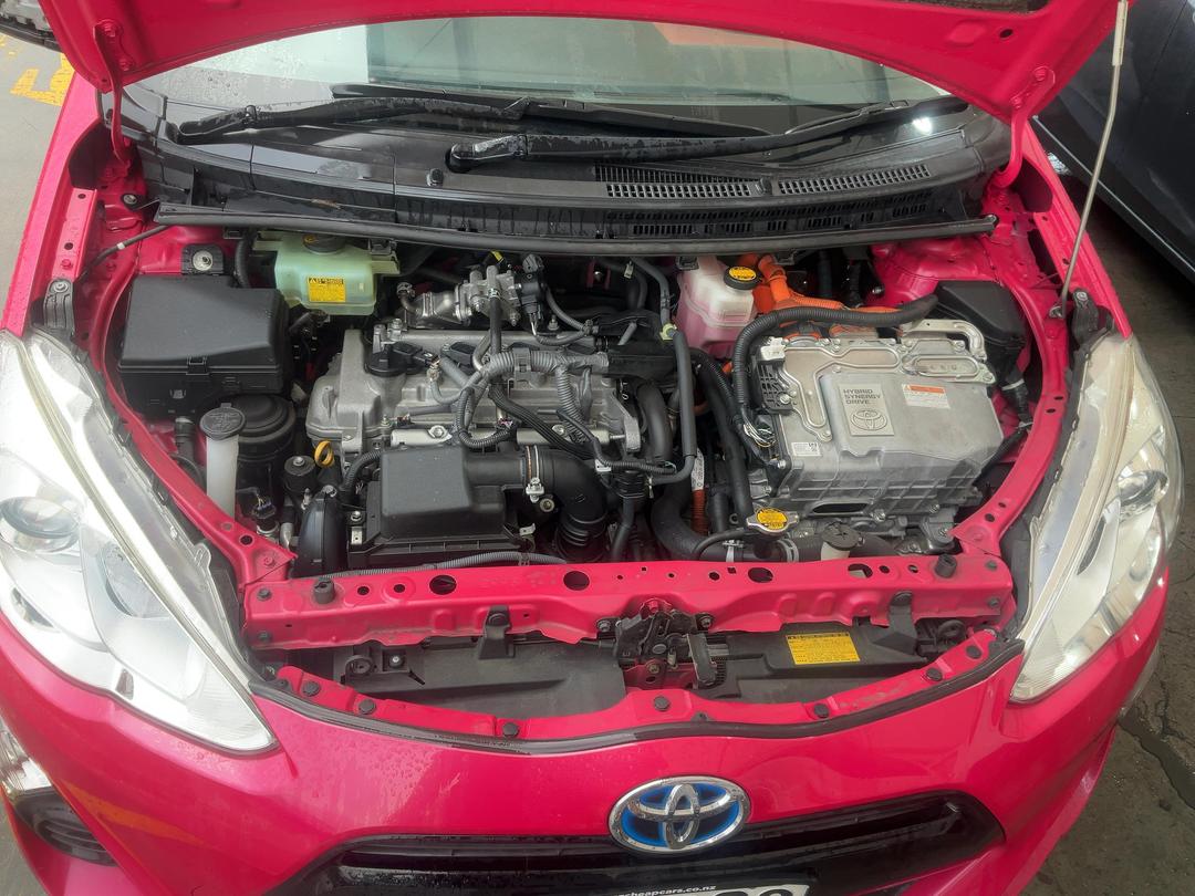 Photo '15' of Toyota Aqua